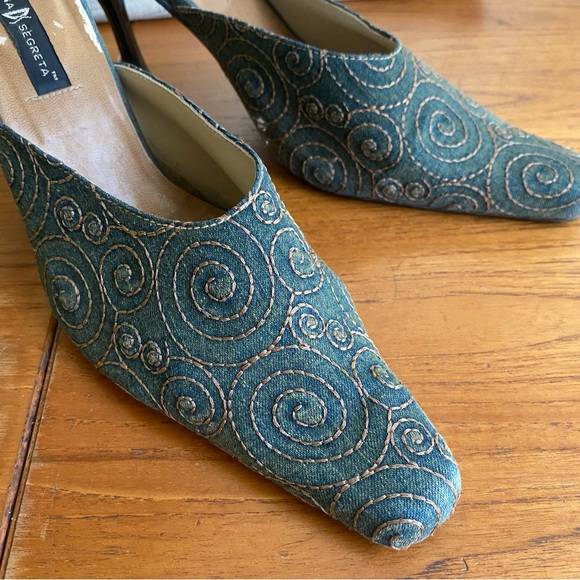 Donna Segreta Denim Kitten Heel - Picture 1 of 5